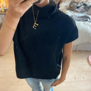 Polo tröja - SUPER snygg!! Tryck gärna på köp nu❤️