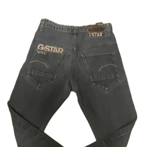 G-star jeans - G-star jeans i storleken 30/34. Inga defekter men syns att dem är använda. Skriv vid minsta lilla fundering!