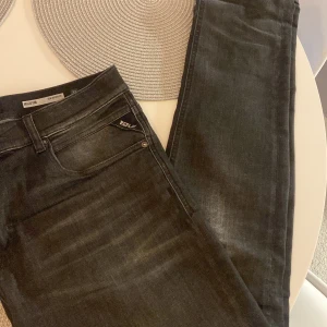 Replay jeans - Replay jeans stl 33 🤩 MICKYM Slim tapered fit  Nypris 1799‼️ 