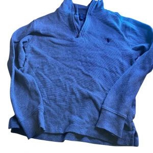 Ralph lauren half zip  - Snygg grå Ralph lauren half zip storlek M 