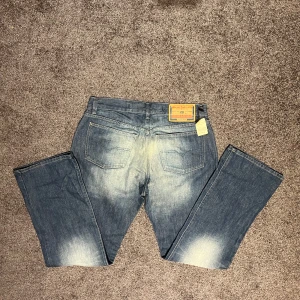Diesel jeans - Snygga oanvända diesel jeans. Storlek: 34:32 Passform: Raka Nypris:799:-