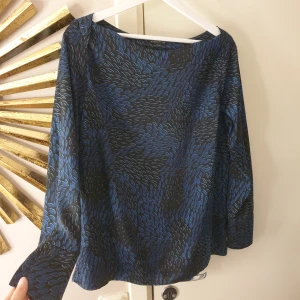 Blus - Blus från Stockholm LM, använd få gånger, inga tecken på användning.