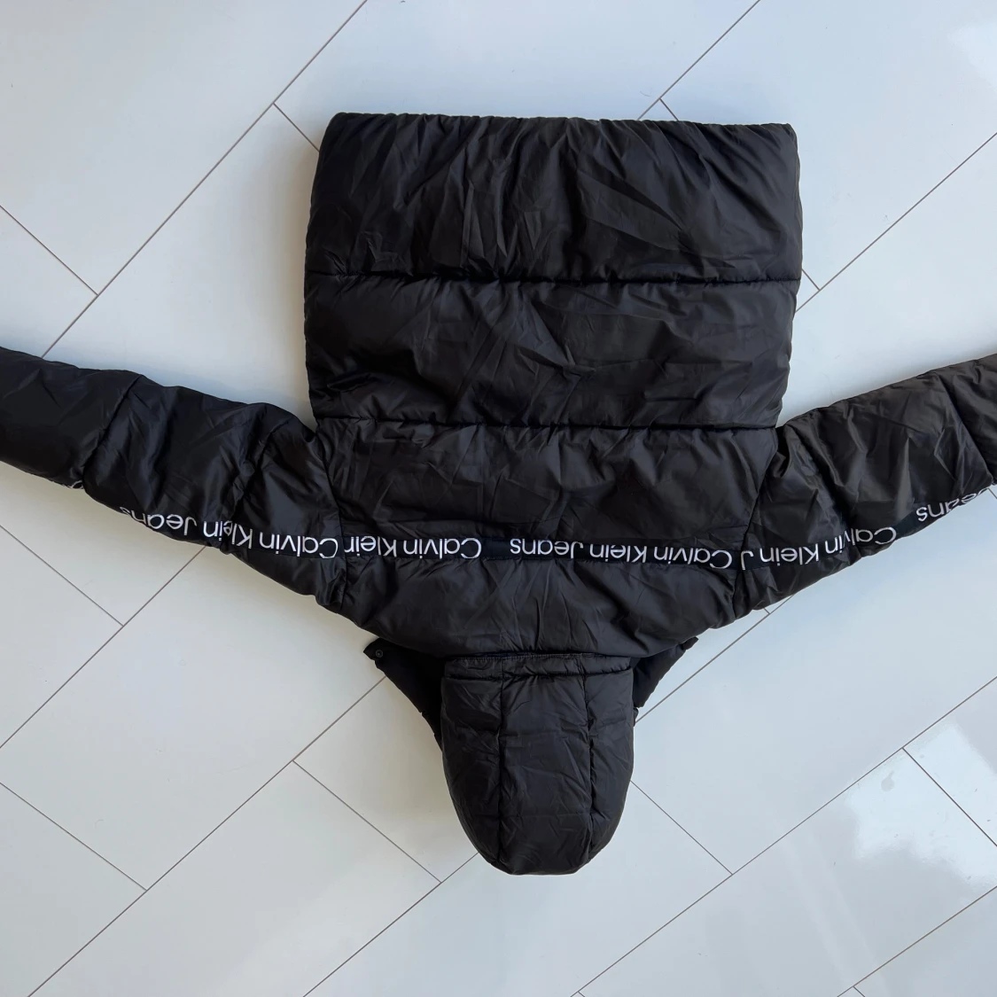 Calvin Klein jacka - 90