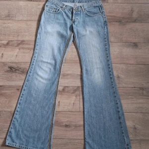 Lågmidjade Jeans - Ljusblåa jeans