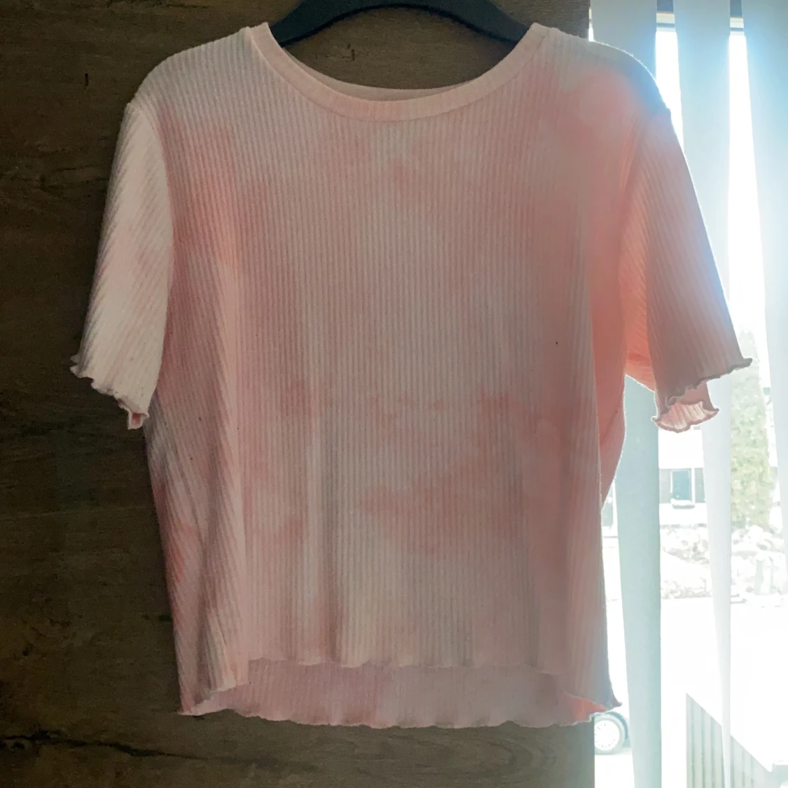 Baby pink tie dye shirt 