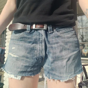 Levis shorts - Skit snygga Levis shorts. Köpta på en marknad i Portugal!💃🍹