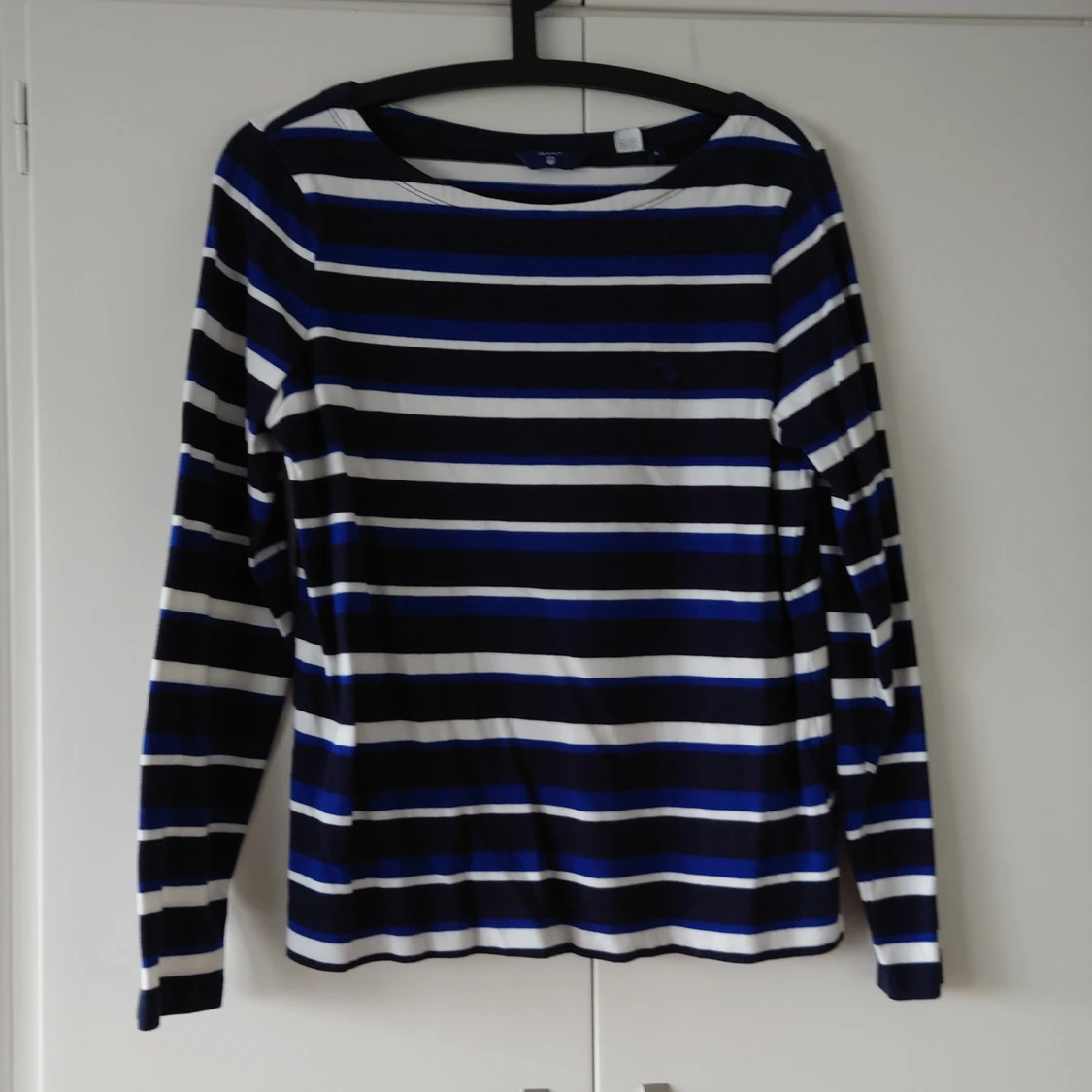 GANT tunt stickad tröja, strl S