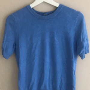 Tshirt - Så fin Tshirt från Zara. Storlek M.💕