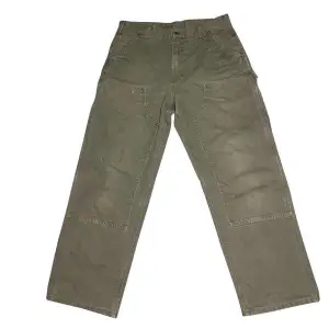 Carhartt carpenter double knee   PRE-OWNED 34/32 (Fits 32/30)  599kr NOW AVAILABLE ONLINE  - Restocked.se