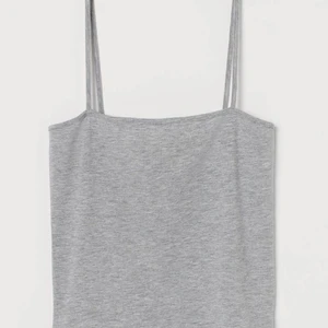 Croppade linnen - Två (grå och rosa) korta linnen från H&M. Använda några gånger, bra skick. Köparen står för frakt.