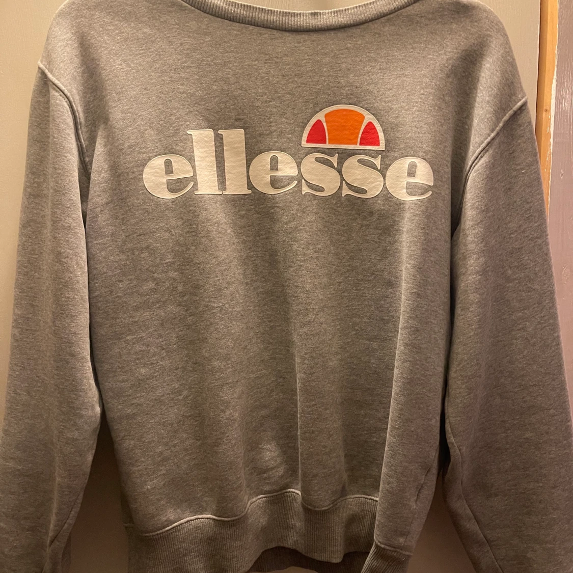 Ellesse hoodie storlek s - 90