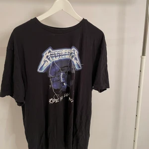 Metallica t-shirt - Metallica t-shirt ifrån H&M 