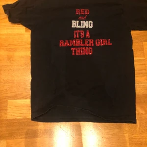 baby tee - super gullig cheerleading tröja med glitter text!