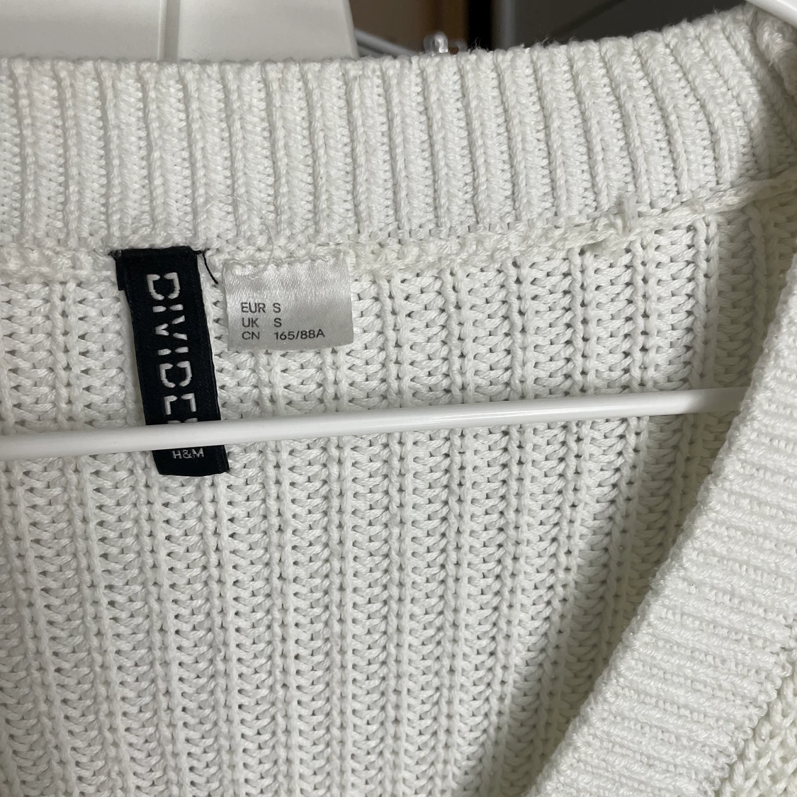 Vit stickad kofta  - 91