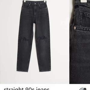 Säljer ett par 90s straight jeans från Young Gina i storlek 146 aldrig använda endast testade en gång, har prislappar och allt kvar. Pris kan diskuteras 