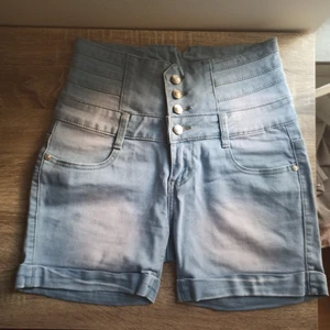 High-rise denim shorts - Aldrig använd! 💙