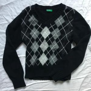 argyle stickad  - stickad tröja med argyle mönster! supersöt å så bra nu när det börjar bli kallt💗 typ aldrig använd