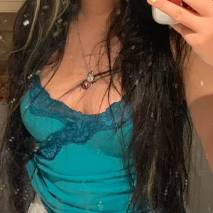 Grönt spetslinne - Grönt supergulligt linne som inte längre kommer till användning🤩 