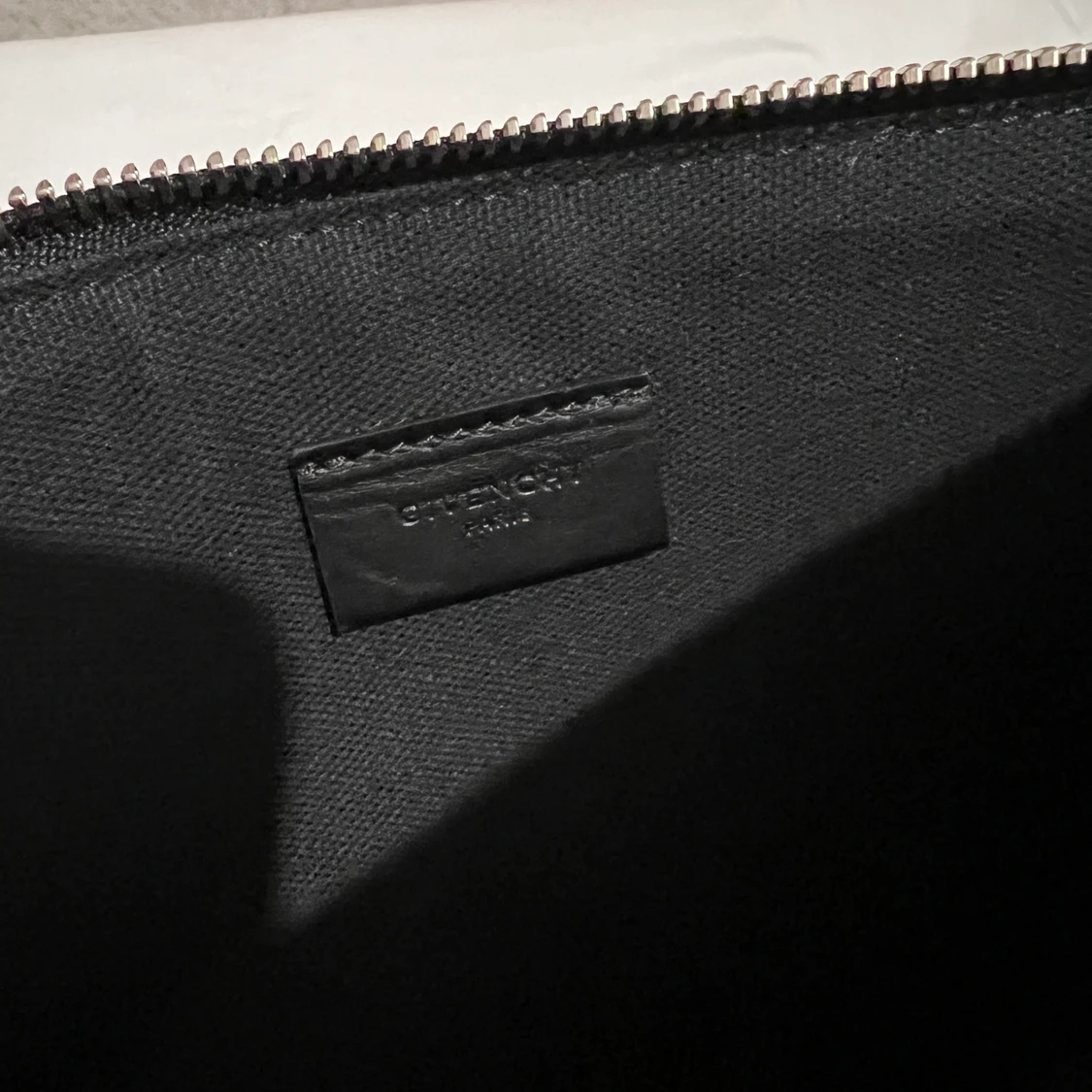 Givenchy clutch - 90