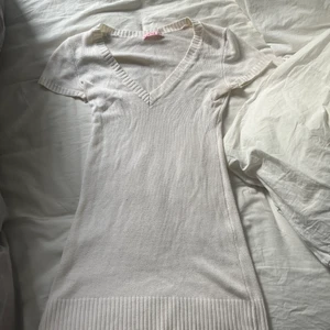 Klänning  - Jättefin klänning köpt second hand!💕