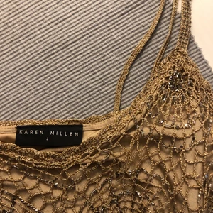 Snygg topp - Super fint linne passar xs-s 40 kr, köparen står för frakt 🥰