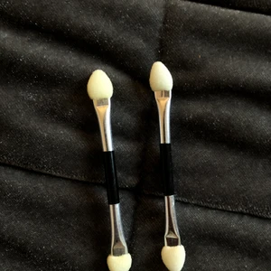 Sminkborstar  - Sminkborstar! Oanvända! Priset är på båda👍🏻💖