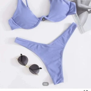 Lila bikini - En sjukt fin bikini som är välanvänd men tyvärr blivit för liten i bysten för mig😁