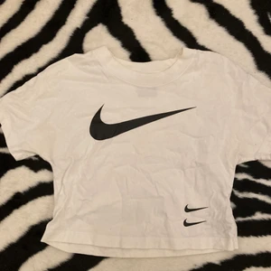 Nike tröja - Kort Nike t-shirt!!!