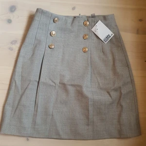 Kjol - Kjol från HM, aldrig använd med taggen kvar. 