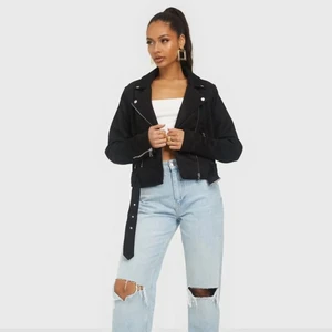 Mockajacka från nelly - En helt orörd mockajacka från Nelly (har inte öppnat från paketet) är jätte fin men råkade tyvärr beställa två. Nypris 600 säljer för 350