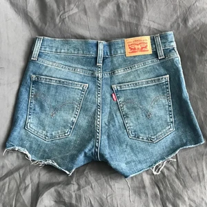 Levis shorts - Snygga Levis shorts strl 25❤️‍🔥🙏🏽
