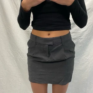 Lågmidjad kjol - En jätte söt lågmidjad kjol💖💖