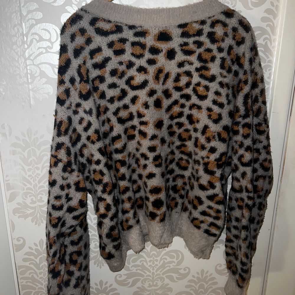 Leopard tröja - Mango | Plick Second Hand