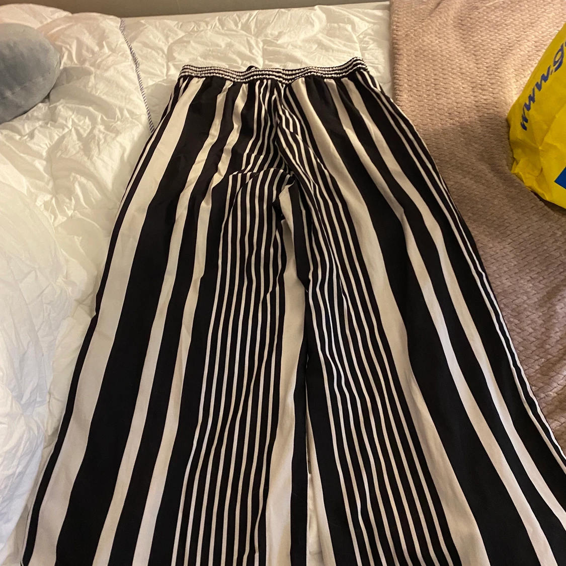 Randiga byxor strl 42 - 90