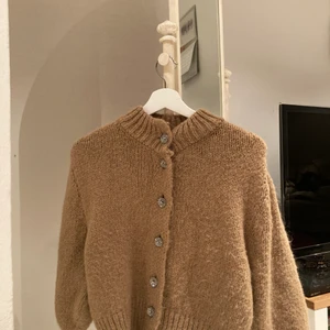 Zara - Supermysig och fin kofta från Zara, kommer tyvärr inte till användning 