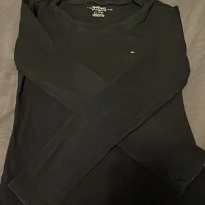 Tommy Hilfiger tröja  - Bra skick. Passar S