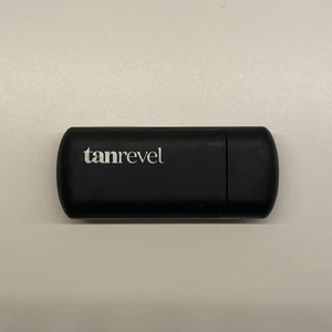 tan revel🤎🤎 - säljer min tan revel billigt då man måste ladda den precis innan användning. annars fungerar den fel fritt🤎