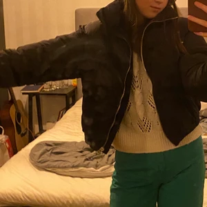 puffer jacka  - säljer min fina puffer jacka pga har liknande. använd ganska många gånger men i nyskick. 