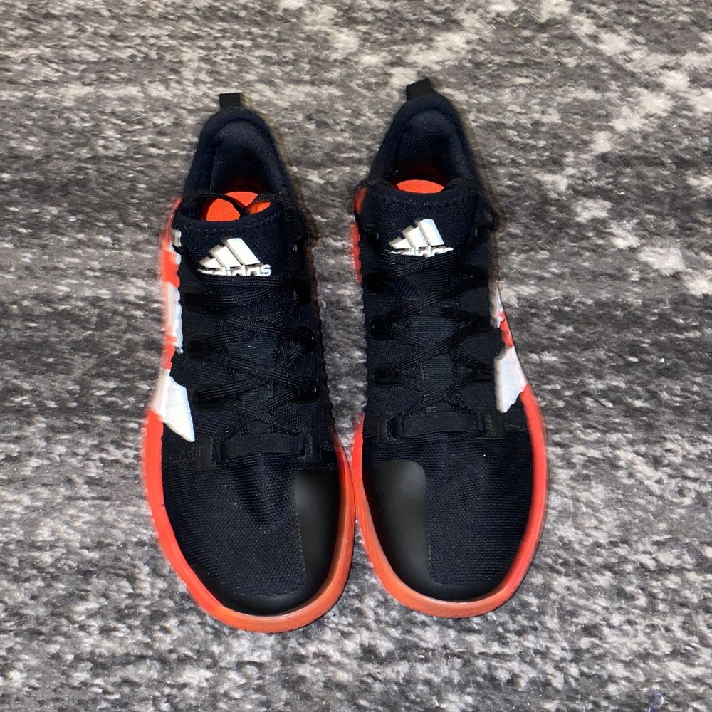 Adidas boost skor storlek 43