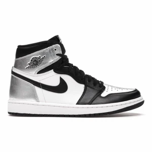 Jordan 1 high silver toe - 38,5 helt nya Jordan 1 high silver toe