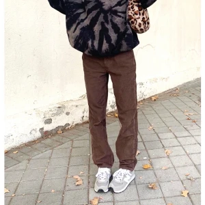 Boyfriend pants - Säljer dessa sjuuukt fina byxor från Subdued. Säljer då de är för korta i benen för mig (är 177cm). Frakt ingår ej❤️