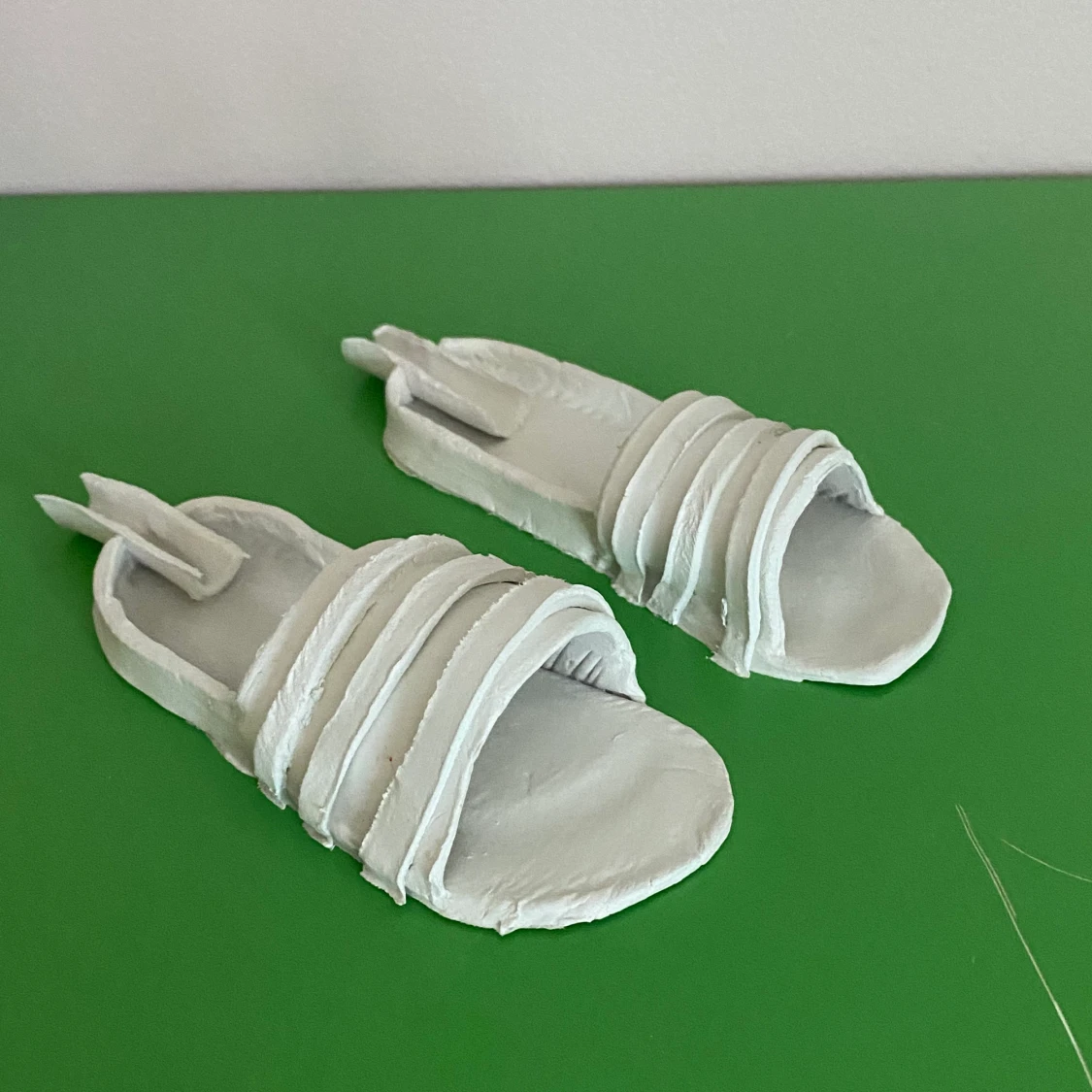 Askkopp adidas toffla 