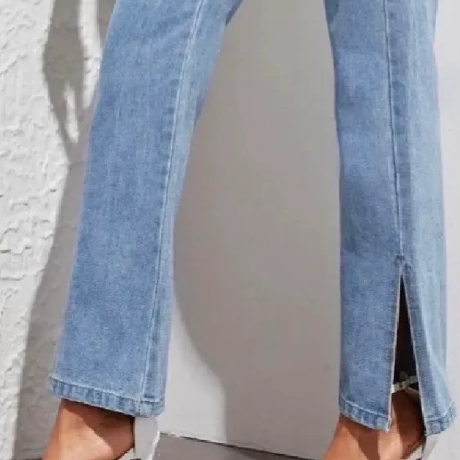 Oanvända byxor pga för små stl 36 / S . Jeans & Byxor.
