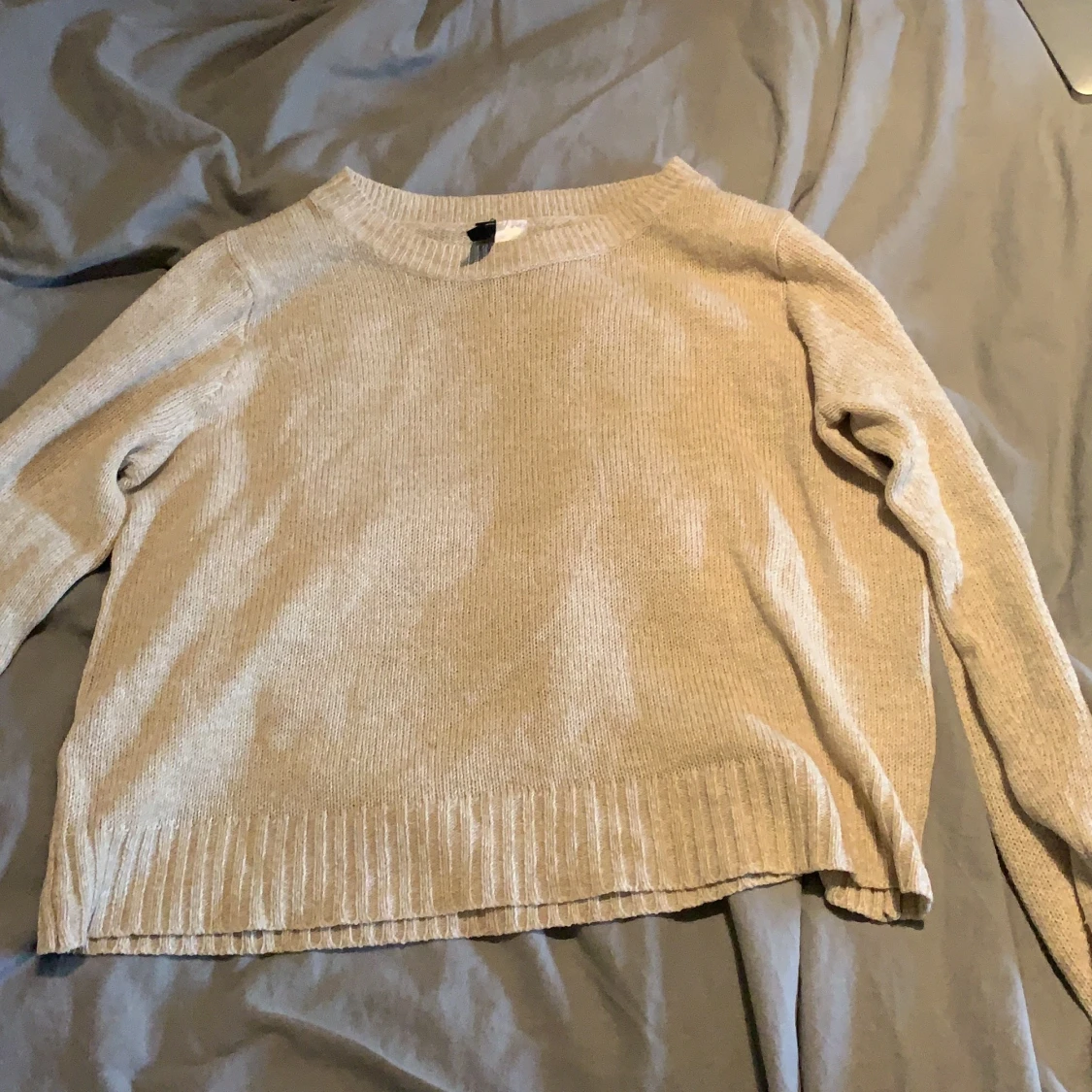 Beige stickad tröja från H&M