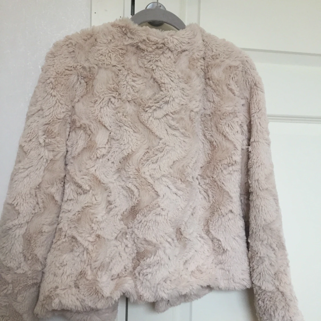 Beige/rosa pälsjacka - 91