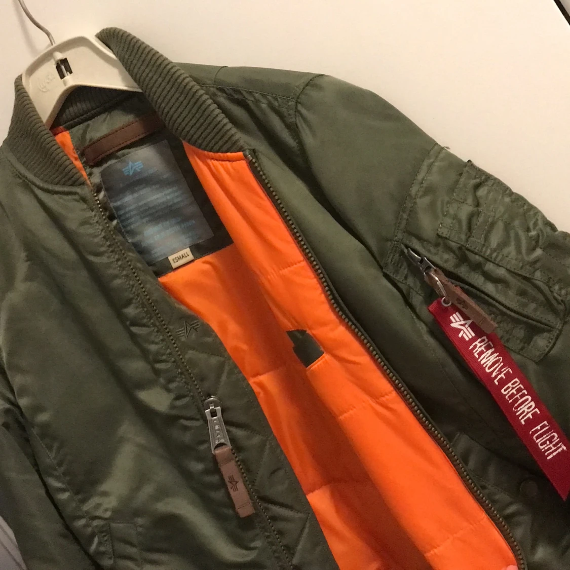 Alpha Industries bomberjacka  - 90