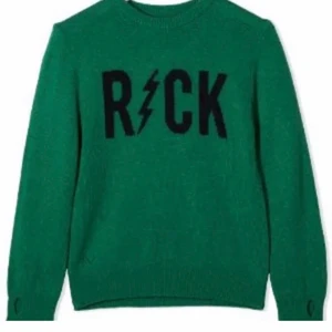 Zadig Voltaire  - Säljer nu min trendiga så sjukt snygga tröja som passar till det mesta❤️ den är i storlek xs-s och om du skulle vilja ha egna bilder eller ställa några frågor så skriv till mig privat! Vid många intresserade sker en budgivning❤️  