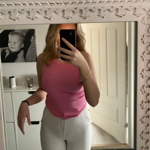 Rosa linne stl S från Gina  - Super fint Linne från Gina stl S använd 1 gång , köparen står för frakt 