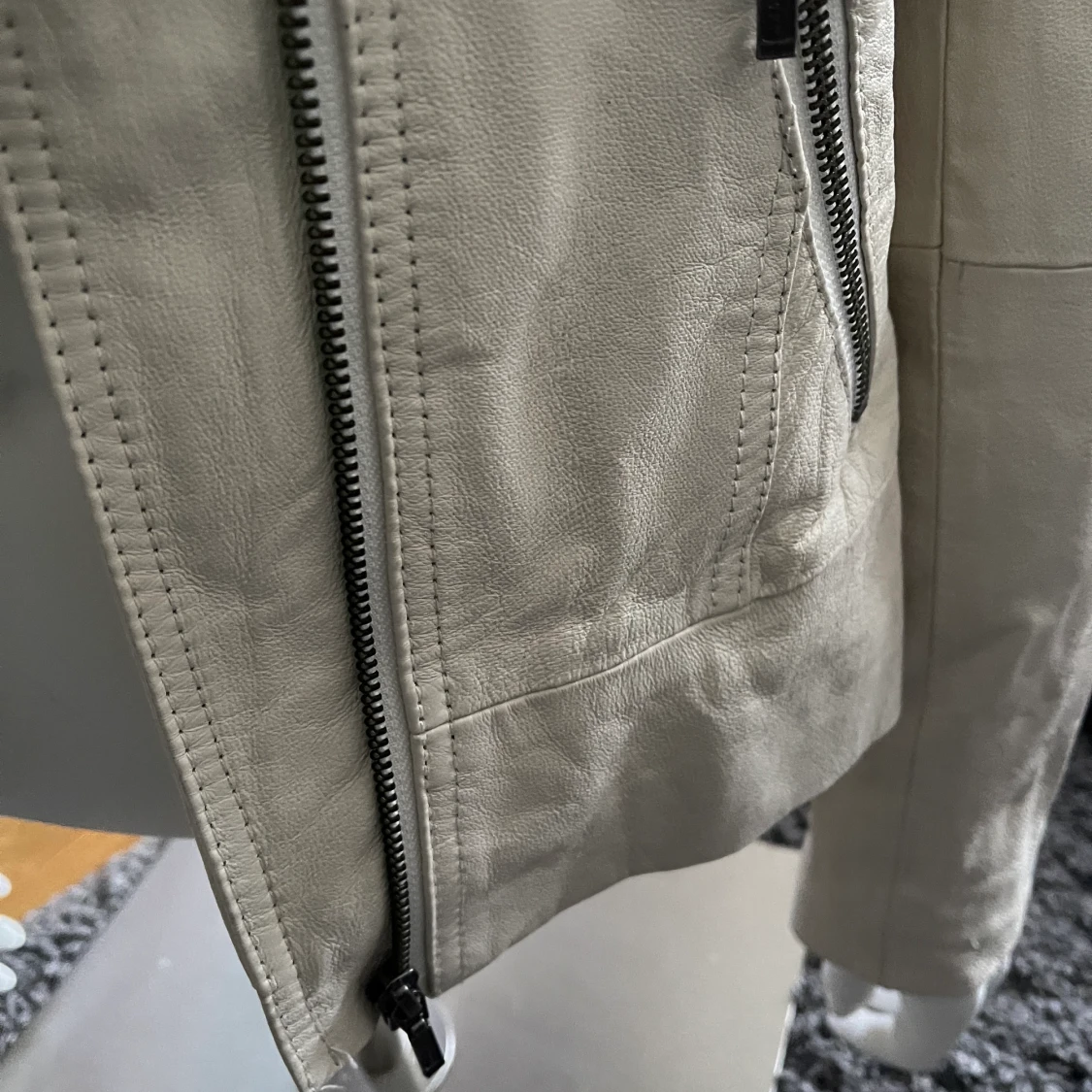 Äkta läderjacka - 90