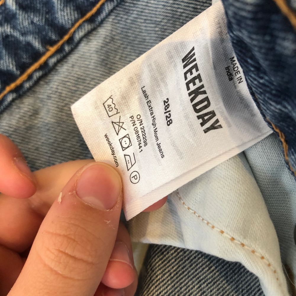 Lash jeans från weekday | Plick Second Hand